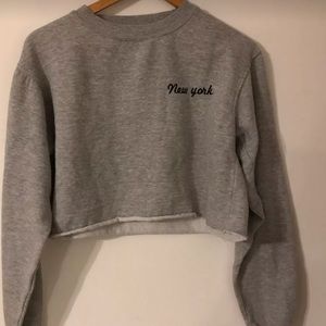 Brandy Melville cropped crewneck